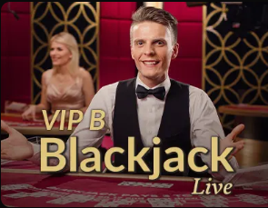 部分泰州球迷来到南京为亚泰加油 亚泰2名首发为去年苏超夺冠功臣